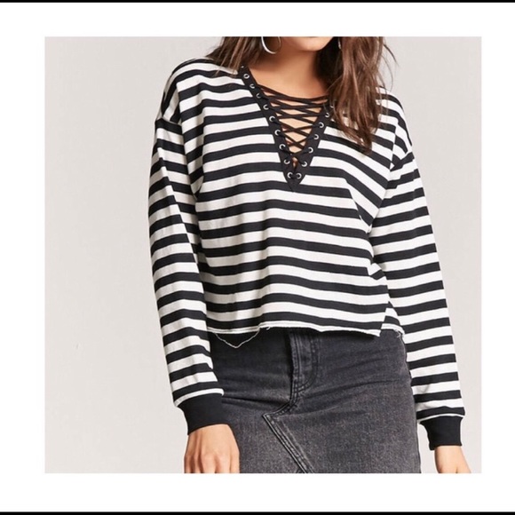 Forever 21 Striped Lace Up Cropped Long Sleeve S - Picture 3 of 3